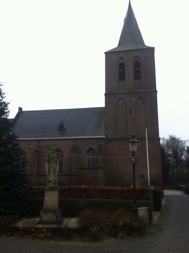 Kerk Katwijk op een wandeling over de Maasmeanders van Grave naar Cuyk