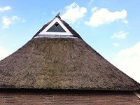 Boerderij in Gees op een wandeling over het Drenthepad van Westerbork naar Oosterhesselen