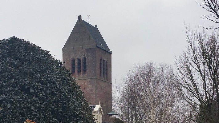 Kerk in Wijckel op wandeling over het Elfstedenpad van Oudemirdum naar Sloten