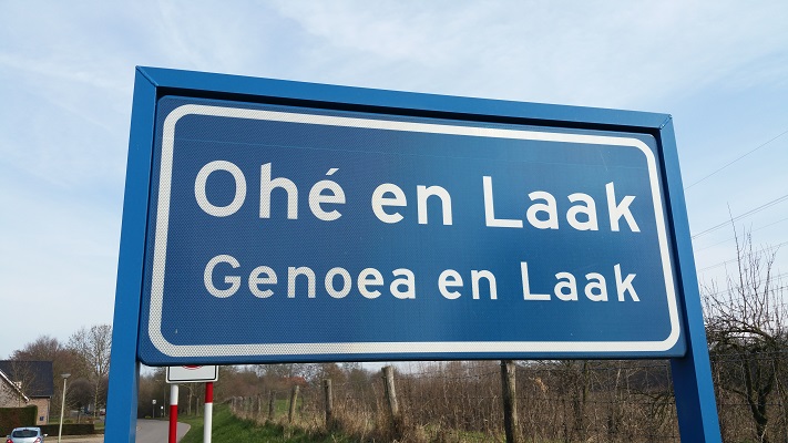 Ohé en Laak op een wandeling over het Maaspad van Maaseik naar Maasbracht