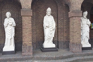 Wandelen over het Marikenpad bij Korvelse Kerk in Tilburg