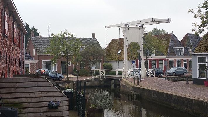 Franeker op een wandeling over het Nederlands Kustpad van Franeker naar Harlingen