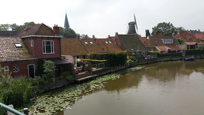WInsum tijdens een wandeling over het Nederlands Kustpad van Warffum via Baflo naar Winsum