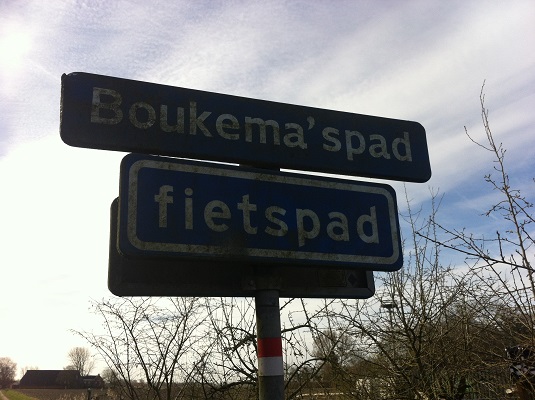 Boukema's pad op een wandeling over het Nederlands Kustpad van 't Zandt naar Delfzijl