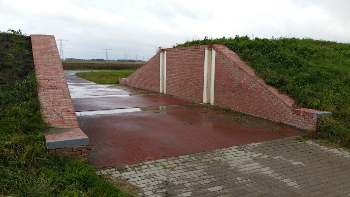 Waterkering Bad Nieuweschans op wandeling over het Noaberpad van Bad Nieuweschans naar Bellingwolde
