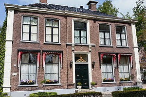 Fries huis op een wandeling over het Noardlike Fryske Wâldenpad