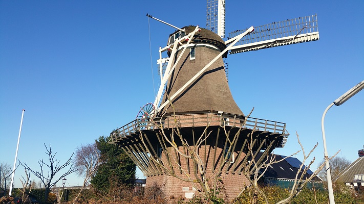 Molen van Sloten tijdens wandeling van Halfweg naar Amsterdam over het Noord-Hollandpad