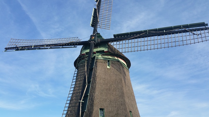 Noord-Hollandpad-Kolhorn-Obdam-13 Obdammer Molen in Obdam tijdens wandeling van Kolhorn naar Obdam op Noord-Hollandpad