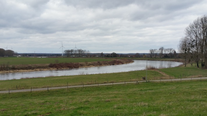 Wandelen over het Peerkepad in de voetsporen van Peerke Donders bij de Grensmaas