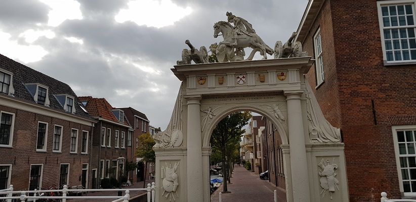 Wandelen over het Romeinse Limespad bij Oude Poort in Leiden