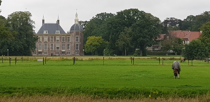 Wandelen over het Romeinse Limespad bij Kasteel Endegeest in Leiden