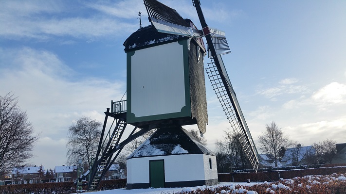 Jettens molen aan de Aalstweg tijdens een wandeling langs monumenten in Uden in Noord-Brabant