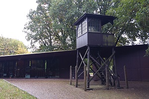Wandelen over het Westerborkpad bij kamp Amersfoort