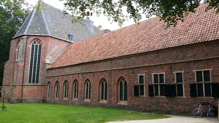 Westerwoldepad-Sellingen-Ter-Apel-9 Klooster Ter Apel in wandeling over Westerwoldepad van Sellingen naar Ter Apel
