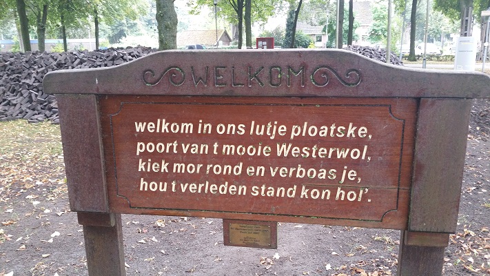 'Welkom in Westerwolde' tijdens wandeling over Westerwoldepad van Wedderveer naar Vlagtwedde