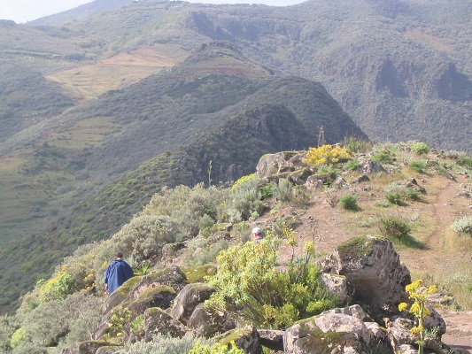 Wandeling van Caldera de Los Marteles naar Cruz la Goleta tijdens een wandelvakantie op Canarisch Eiland Gran Canaria