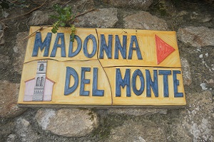 Kruisweg Madonna del Monte tijdens wandelreis naar Italiaans eiland Elba