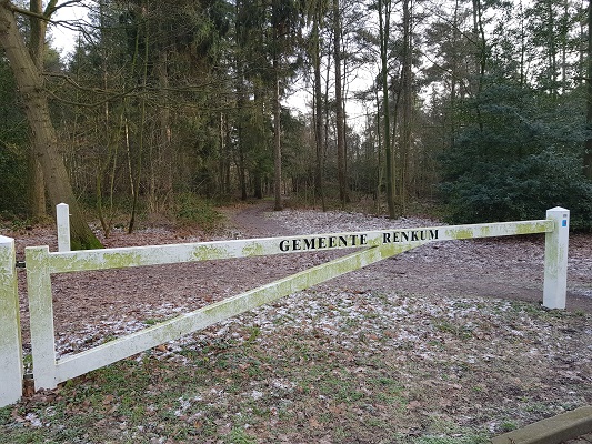 Klompenpad-Molenbeeksepad-14 Wilhelminabossen bij Heelsum op een wandeling over Klompenpad Molenbeeksepad bij Wolfheze