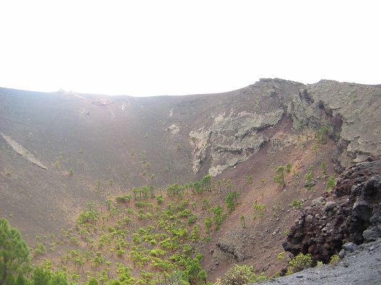 Krater Caldera de la Taburiente tijdens een wandelvakantie op Canarisch eiland La Palma