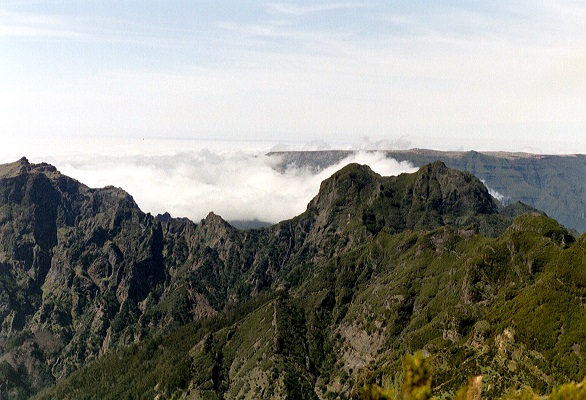 Pico Ruivo en Pico Areiro op wandelvakantie op Portugees eiland bloemeneiland Madeira