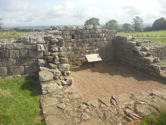 Muur van Hadrianus op een wandeling van Chollerford naar Once Brewed op wandelreis over Muur van Hadrianus in Engeland
