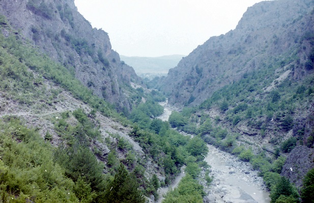Aooskloof op een wandeling van Milies naar Agios Georgos op Pelion op wandelreis naar Griekenland