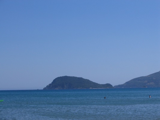 Baai van Kalamaki tijdens wandelvakantie op Grieks eiland Zakynthos