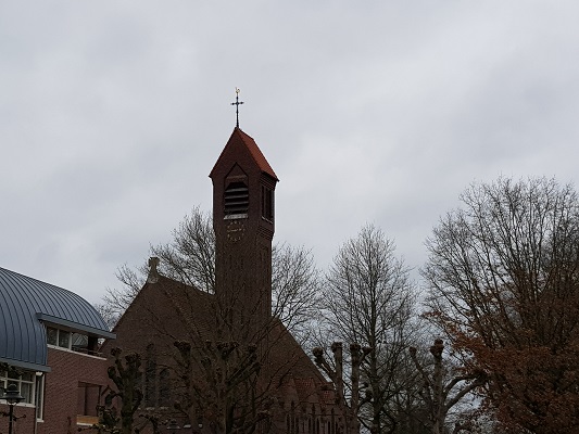 Kerk tijdens een ommetje Vorstenbosch, mijn geboorteplaats.