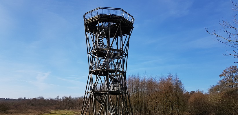 Uitkijktoren Amerdiep op wandeling over het Roots Natuurpad van Papenvoort naar Hooghalen