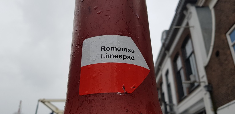 Wandelen over het Romeinse Limespad bij markering in Bodegraven