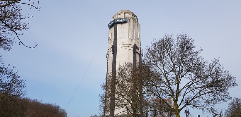 Watertoren Hooipolder op een wandeling over de Zuiderwaterlinie van Oosterhout via Geertruidenberg naar Hooipolder