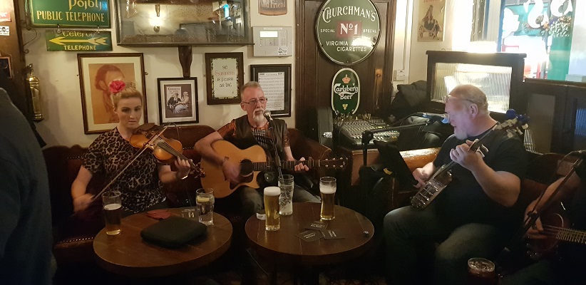 Muziek in pub Londonderry