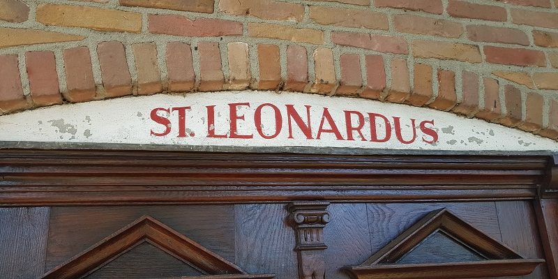 Wandeling Rondje Beek en Donk bij kapel Sint Leonardus