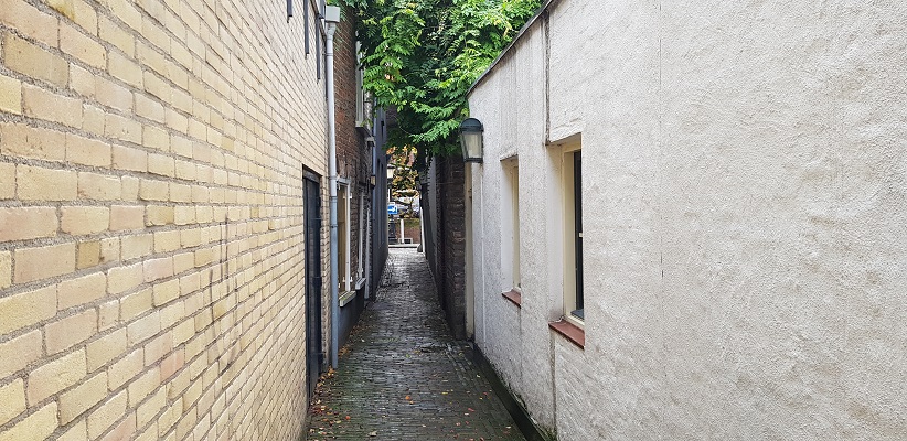 Wandeling door historisch Utrecht van de gids Utrecht acht keer anders van gegarandeerd onregelmatig