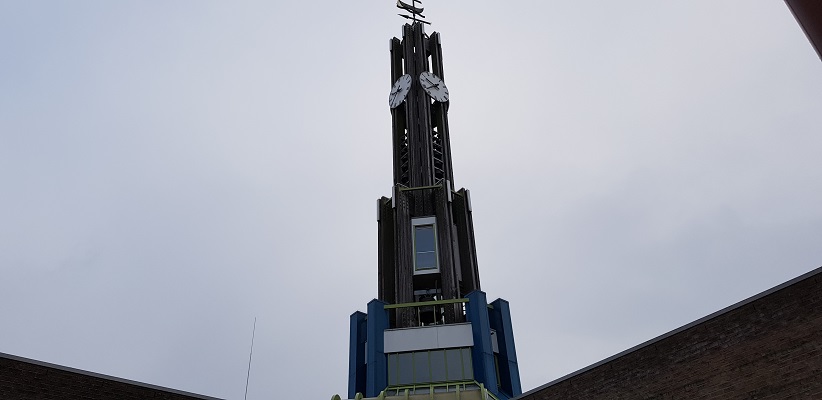 Wandeling over het Pionierspad bij Zeewolde bij de kerk in Zeewolde