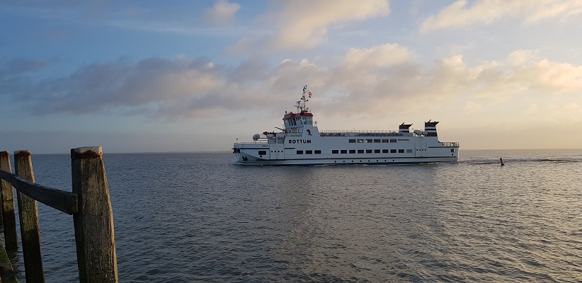 schiermonnikoog-dorp-veerdam-13 Wandeling op Schiermonnikoog van het Dorp naar de veerdam bij komst van de veerboot de Rottum