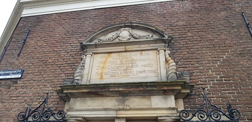 utrecht-acht-keer-anders-markante-teksten-9 Wandeling in Utrecht uit gids Utrecht acht keer anders van Gegarandeerd Onregelmatig langs markante teksten