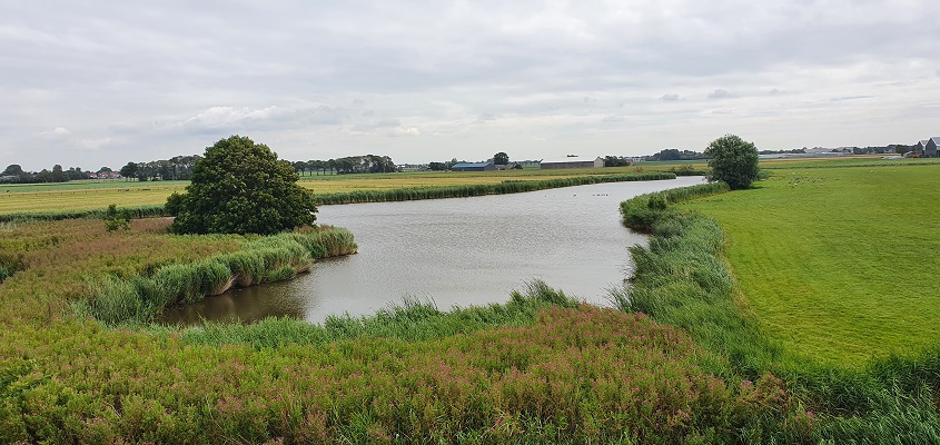 Wandeling over de Westfriese Omringdijk van Schoorldam naar Schagen bij een wiel