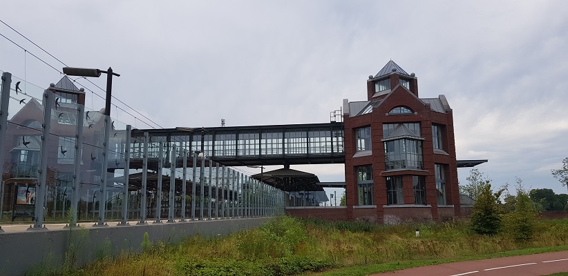 Wandeling door vinexlocatie Brandevoort in Helmond van Gegarandeerd Onregelmatig bij station Brandevoort