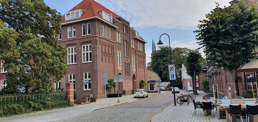 Wandeling langs de attentiestenen in Uden