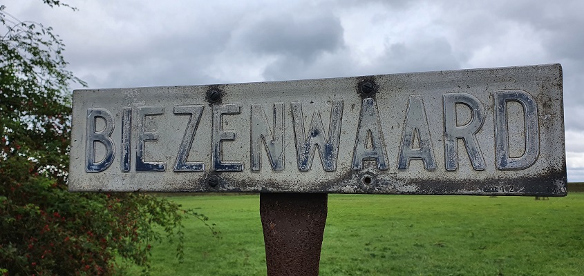 Wandeling over Klompenpad Ambts- en Rijkspad in Winssen bij de Biezenwaard