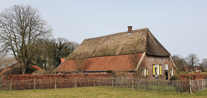 Wandeling over Twentse Wallen Markelo bij buurtschap Stokkum