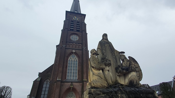 Trage Tocht Liempde bij de kerk in Liempde