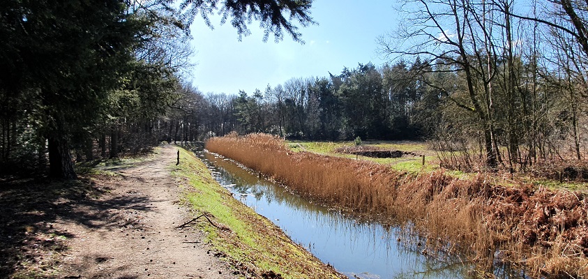 Wandeling over Trage Tocht Middelbeers langs de Kleine Beerze