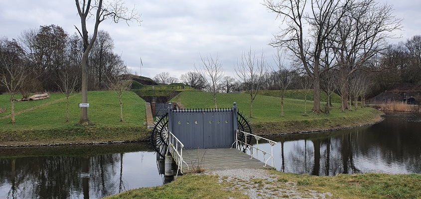 Wandeling over Trage Tocht Vechten bij Fort Vechten