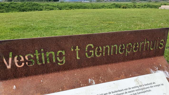 Wandeling over Trage Tocht Gennep in het Niersdal bij het Genneperhuis