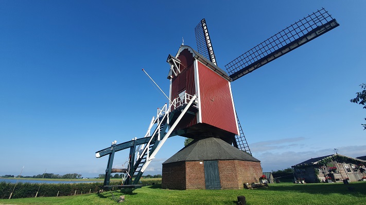 Wandeling over Klompenpad Moas- en Wetteringpad bij molen Tot Voordeel en Genoegen