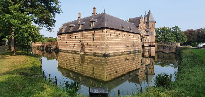 Wandeling over Trage Tocht Heeswijk bij kasteel Heeswijk