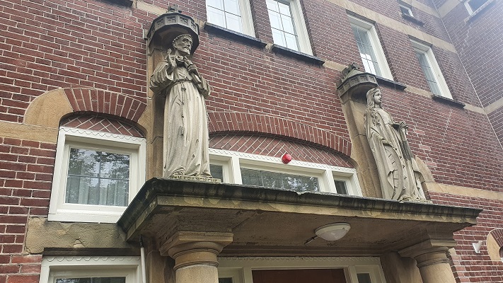 Wandeling over Ons Kloosterpad van Oisterwijk naar de Abdij van Koningshoeven bij het Catharinaklooster
