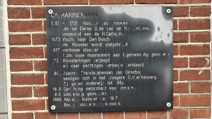 Wandeling over Ons Kloosterpad van Oisterwijk naar de Abdij van Koningshoeven bij het Catharinaklooster